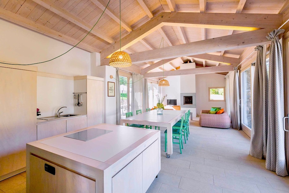 Superior Apartment, Patio, Pool View