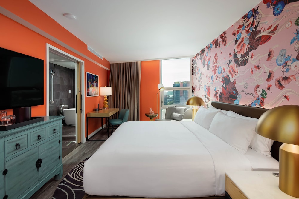Superior Room, 1 King Bed - Photo 1