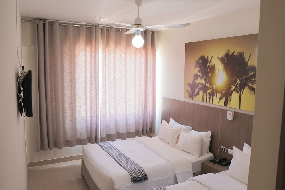 City Room photo 3