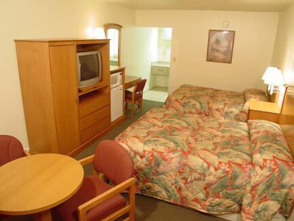 Economy Double Room photo 1