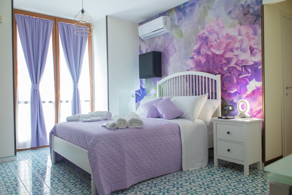 Deluxe Studio, Balcony, City View (Glicine)