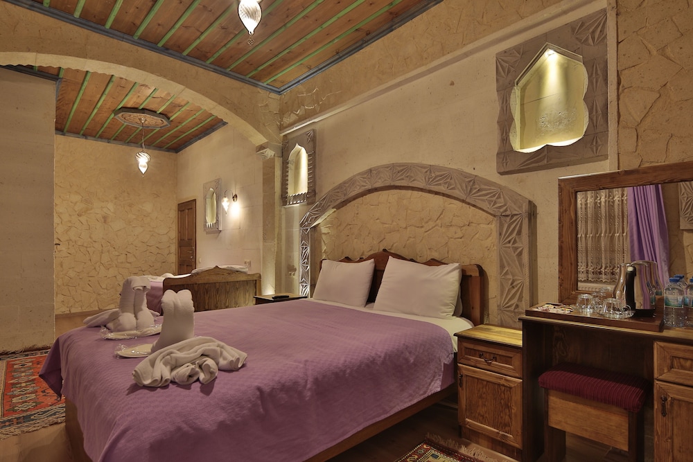Deluxe Triple Room photo 1