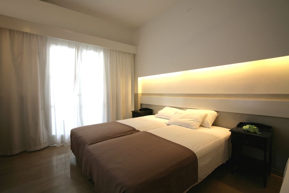 Double or Twin Sea View - Photo 1