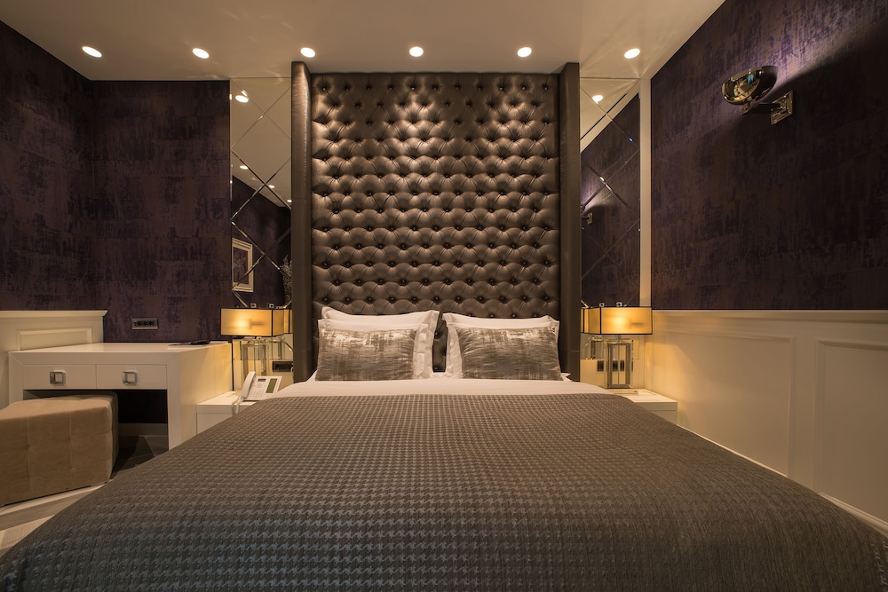 Standard Double Room - Photo 3