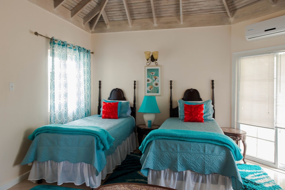 Quarto, 2 Camas de Solteiro, Varanda, Vista para o Mar (Quarto Turquesa)