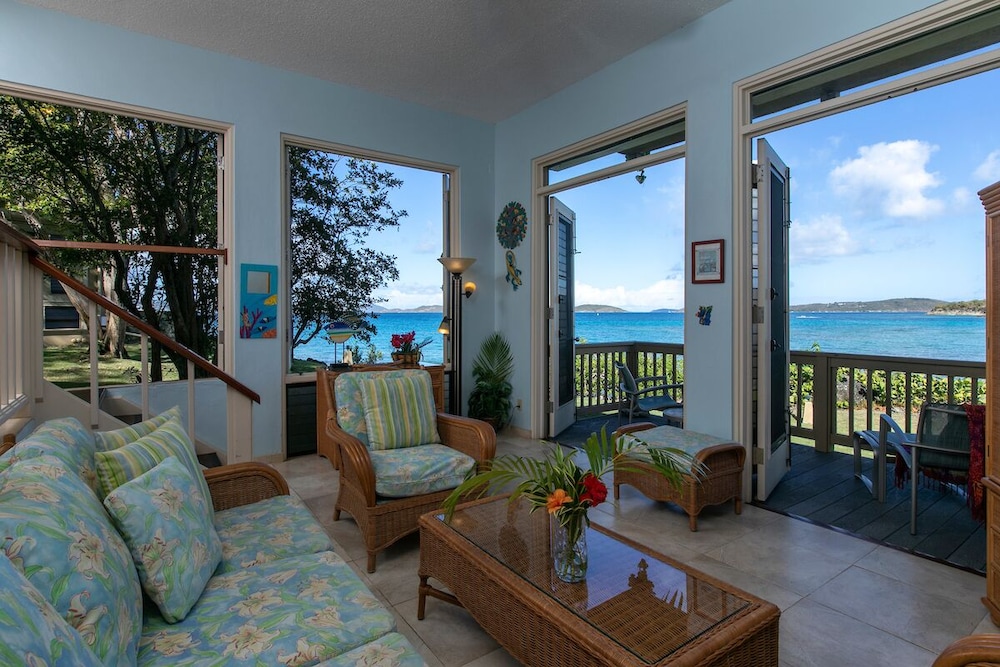 Luxury Suite Harbor View 10A photo 2