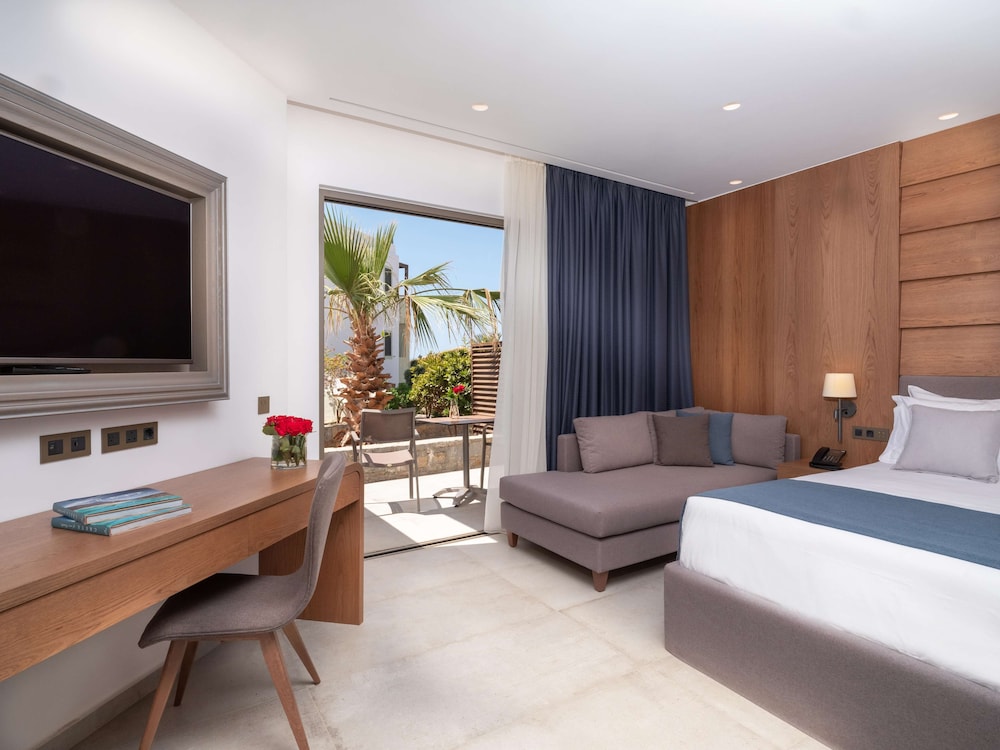 Deluxe Double Room, 1 Double Bed, Garden View