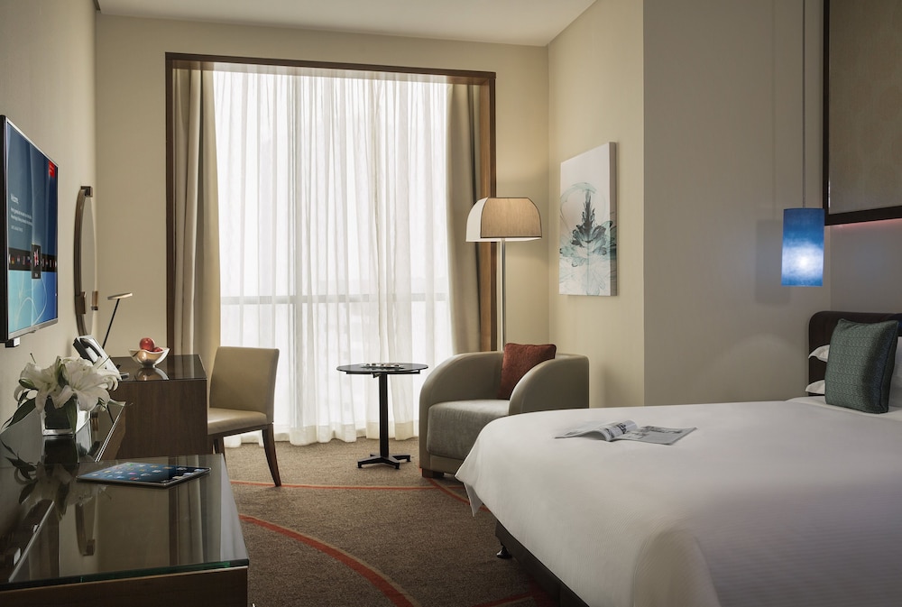 Room, 1 King Bed (Guest) - Photo 3