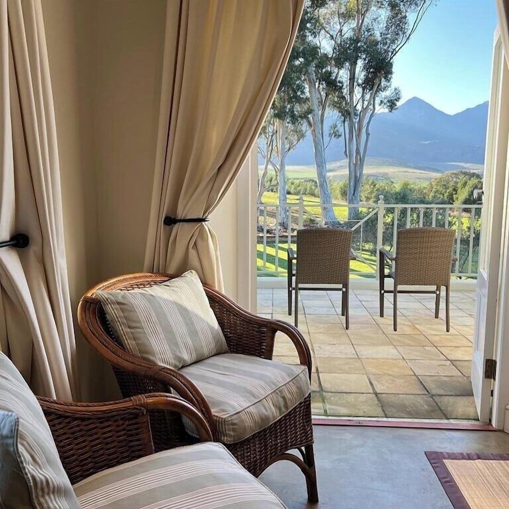 Standard Double Room, Mountain View photo 3
