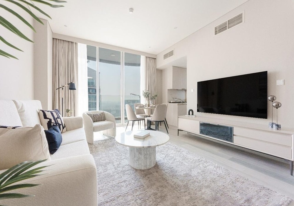 Royal Apartment, 1 King Bed with Sofa bed, Marina View photo 1