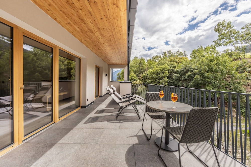 Comfort Apartment, Balcony - Photo 10