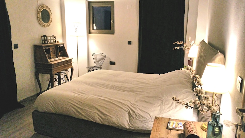 Suite, Sea View