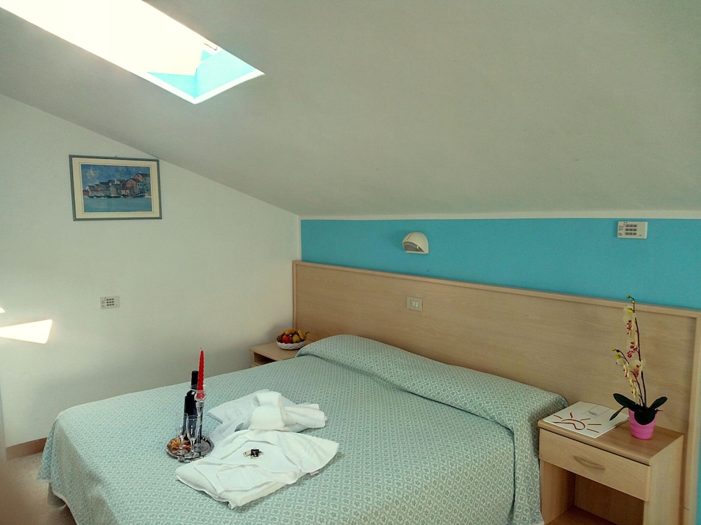 Classic Double Room photo 3