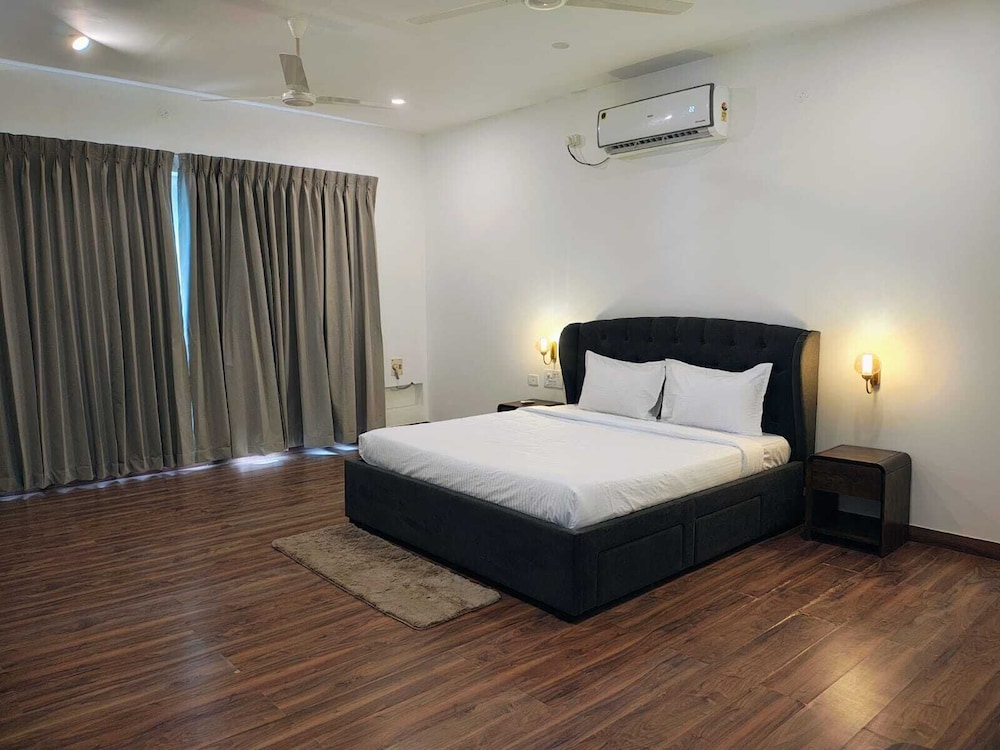 Deluxe Villa