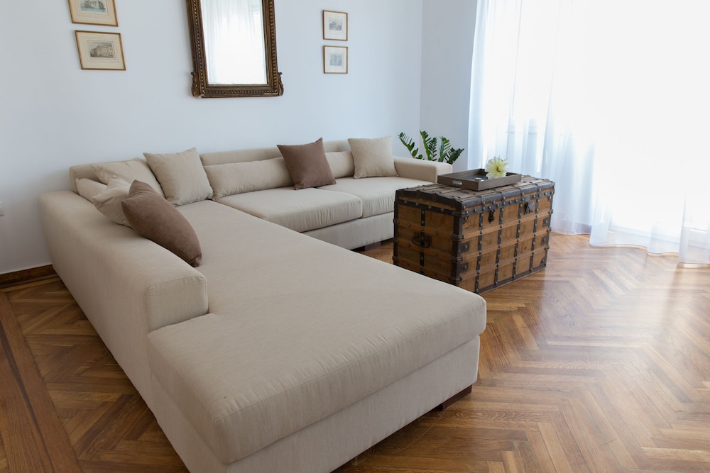 Signature Apartment Odyssey photo 2