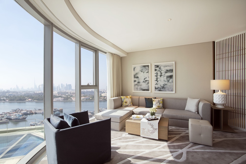Suite, 1 Bedroom, Club Lounge Access - Photo 3