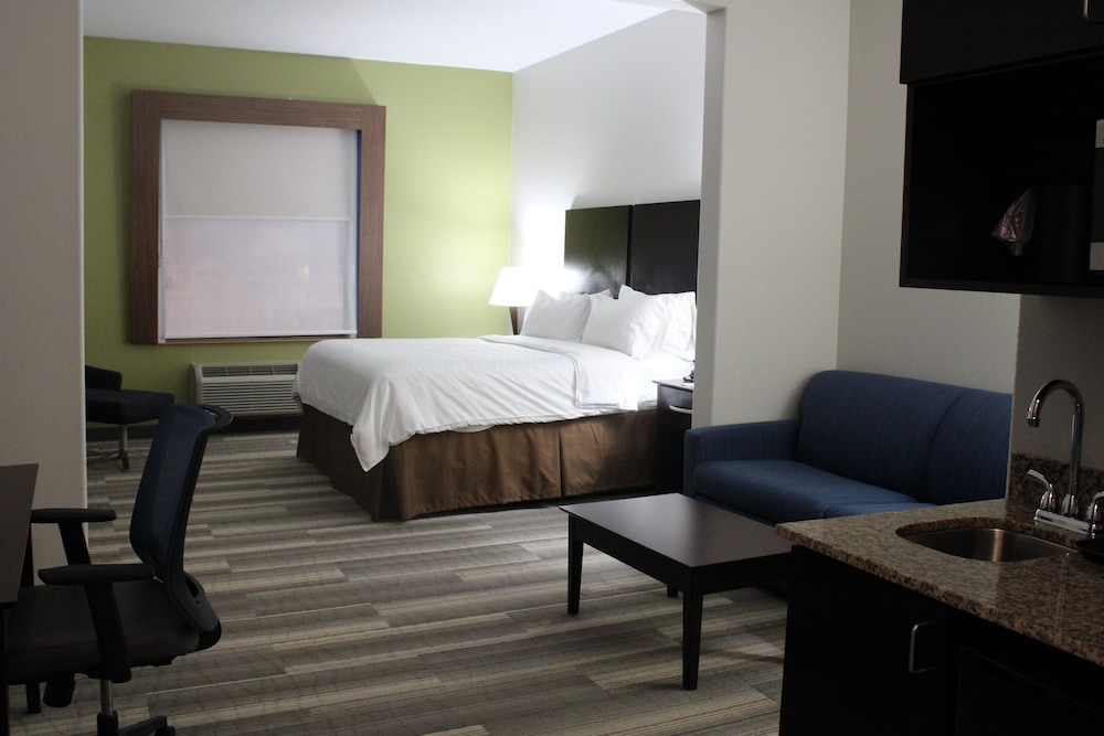 Standard Room, 1 King Bed with Sofa bed - Photo 4