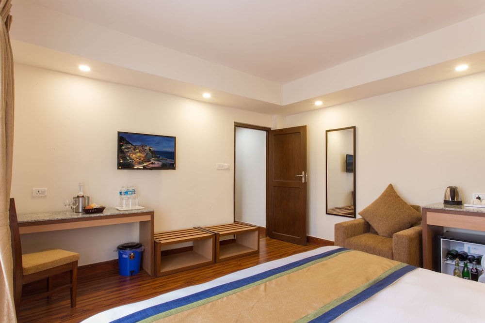 Family Suite, 2 Bedrooms, Lanai, Executive Level photo 3