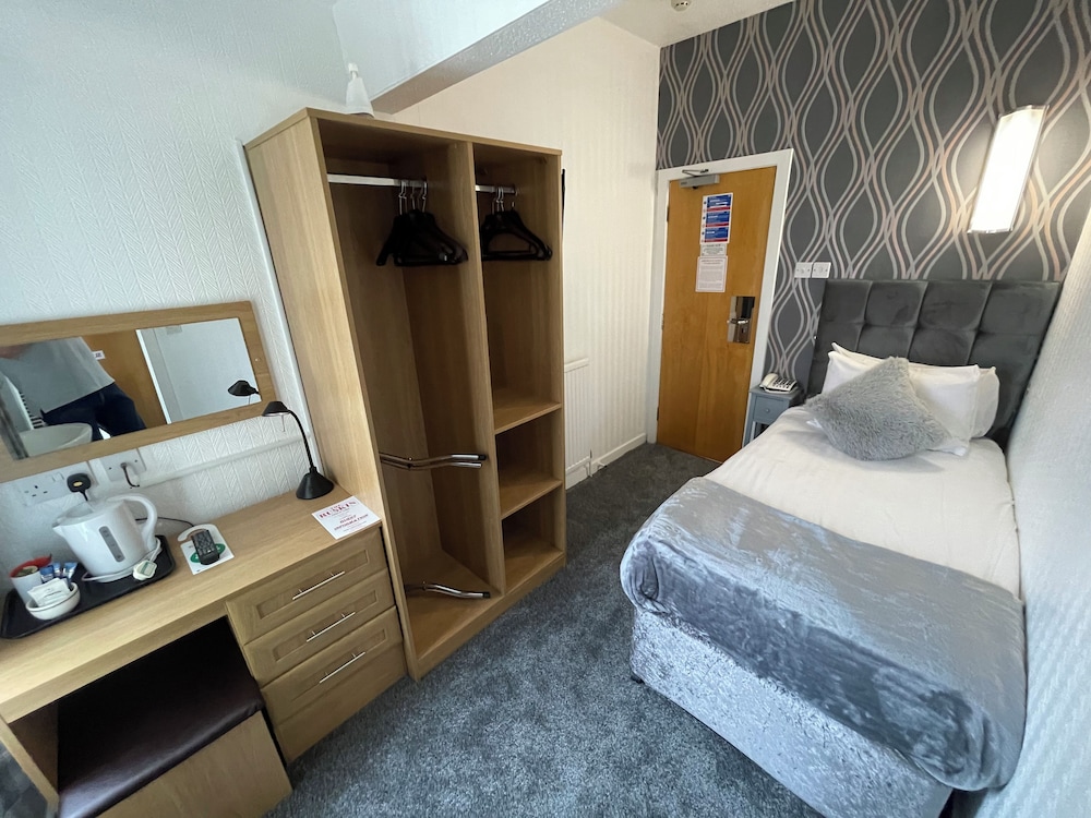 Basic Single Room