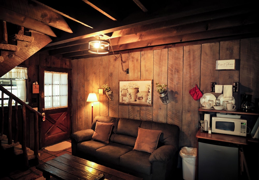 Cabin 5 photo 3