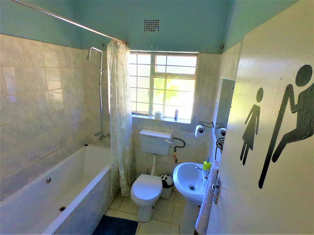 Shared Dormitory, Women only photo 2