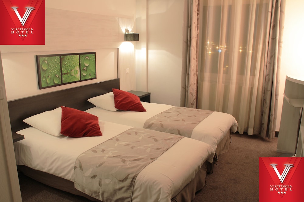 Twin Room, Mountain View (or city view)