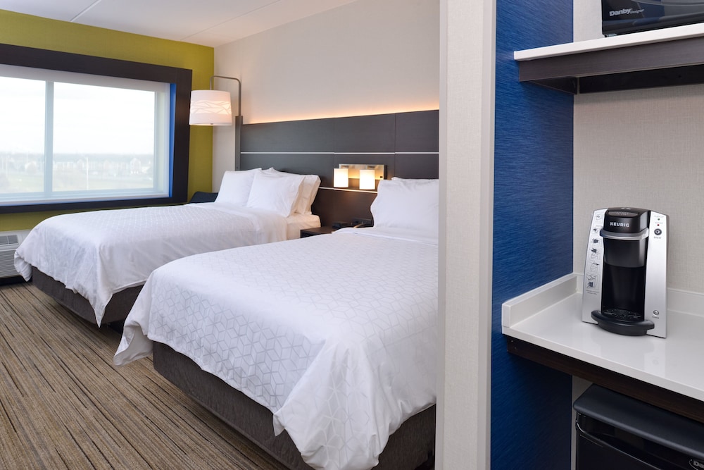 Suite, Multiple Beds - Photo 2