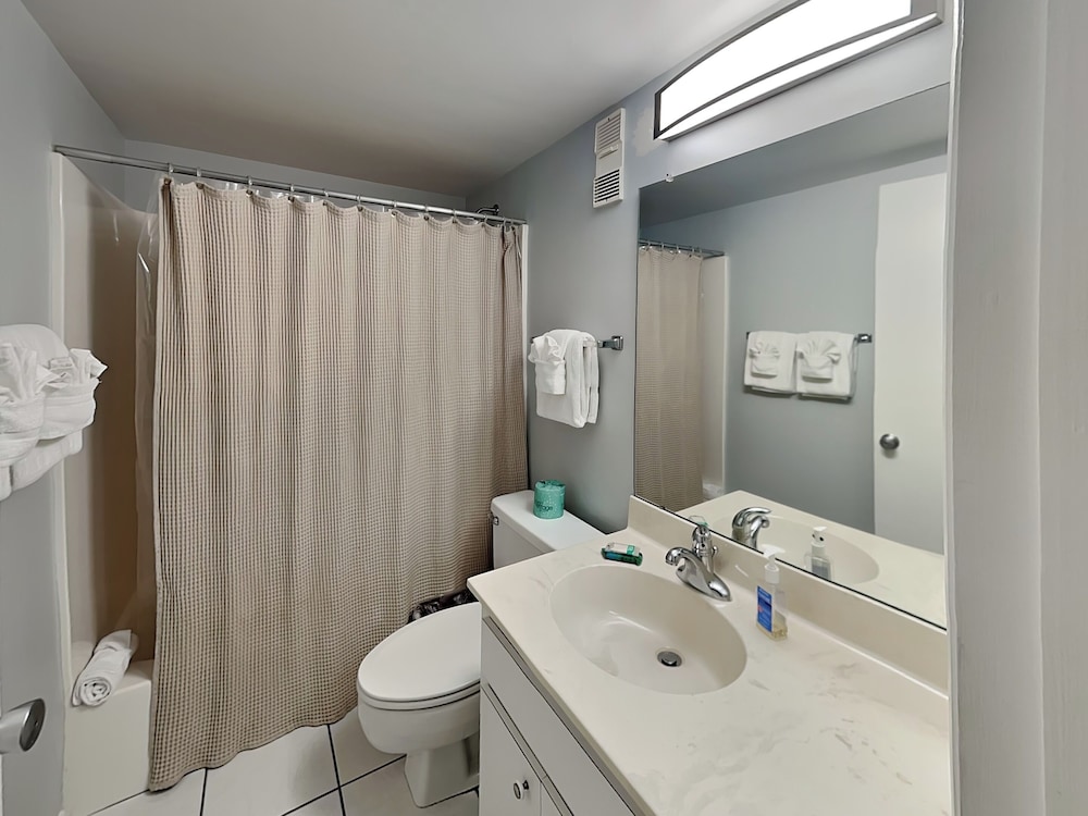 Condo, Multiple Beds, Balcony (#407 - No Pets) photo 2