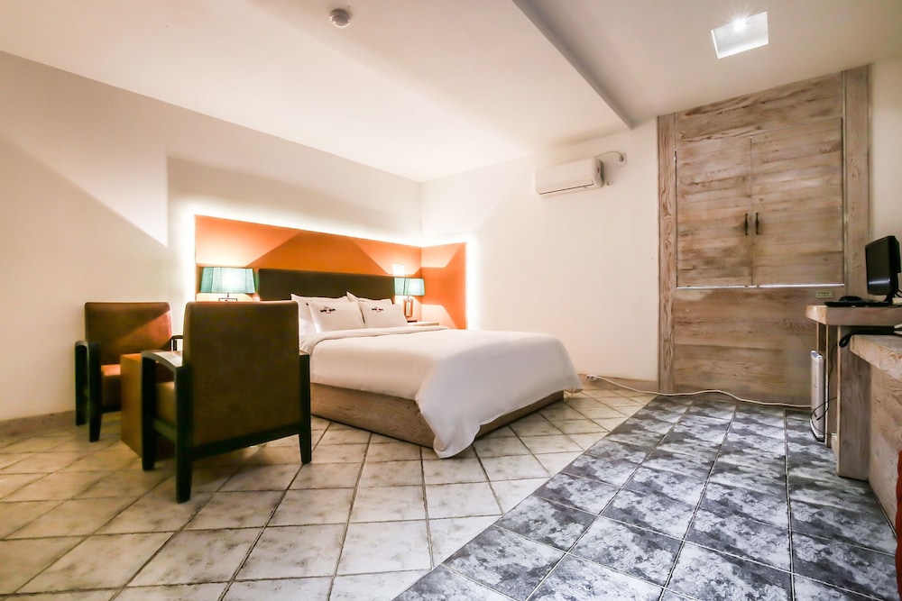 Premium Double Room photo 3