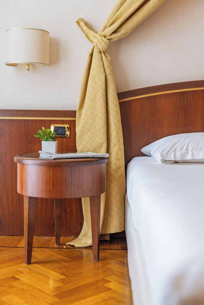 Junior Suite (Single Use)