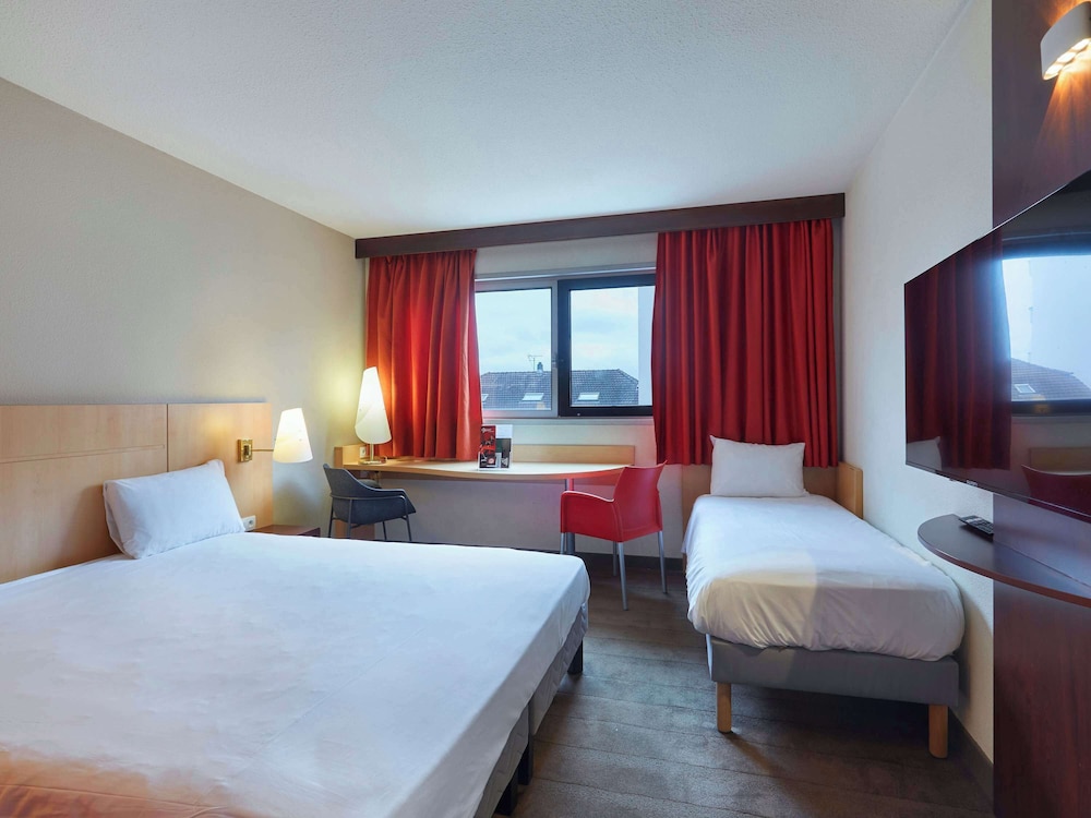Standard Double Room, Multiple Beds photo 2