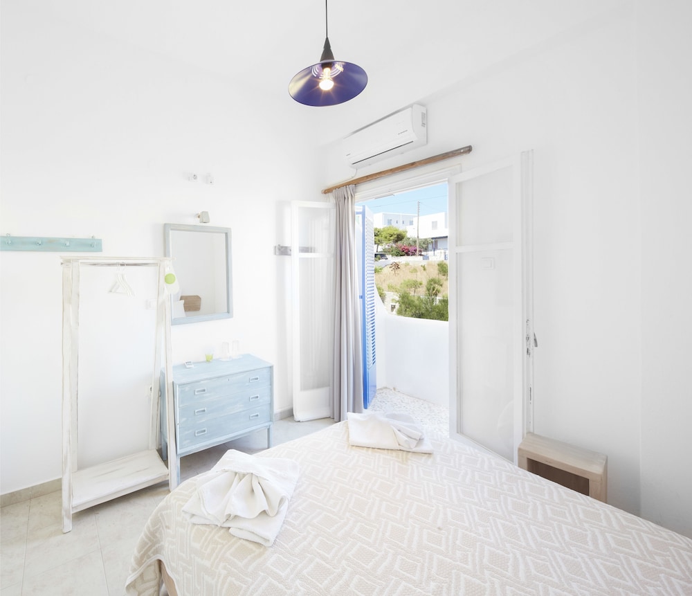 Family Suite, 2 Bedrooms (Side View)