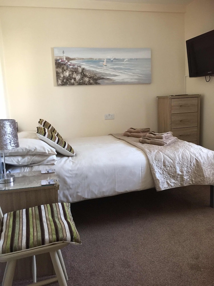 Economy Double Room, Private Bathroom (Room 2) photo 1
