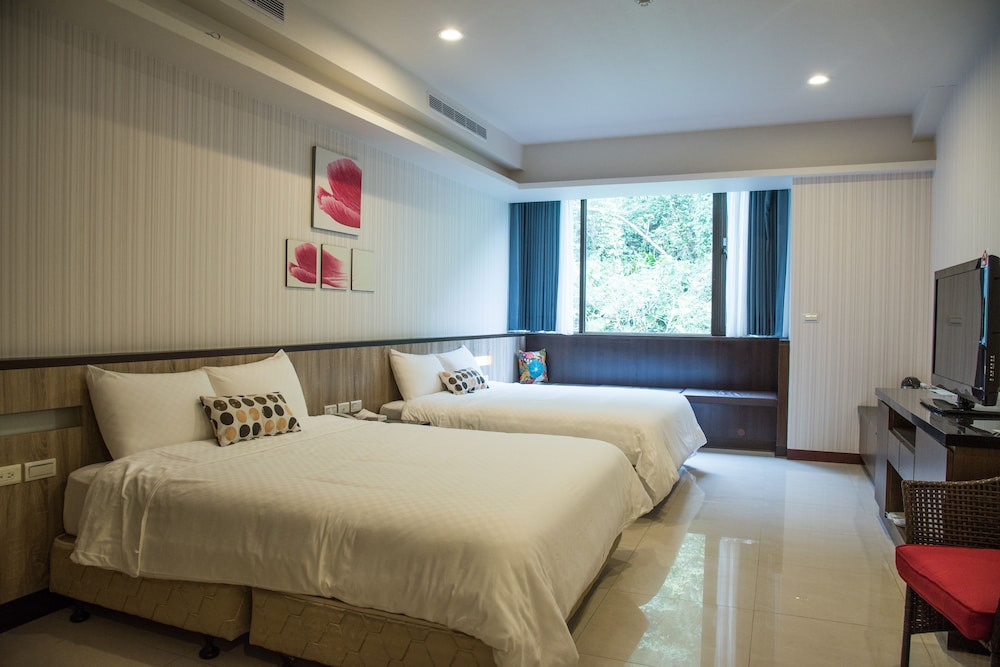 Classic Quadruple Room