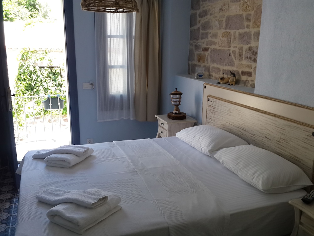 Standard Room, 1 Double Bed photo 3