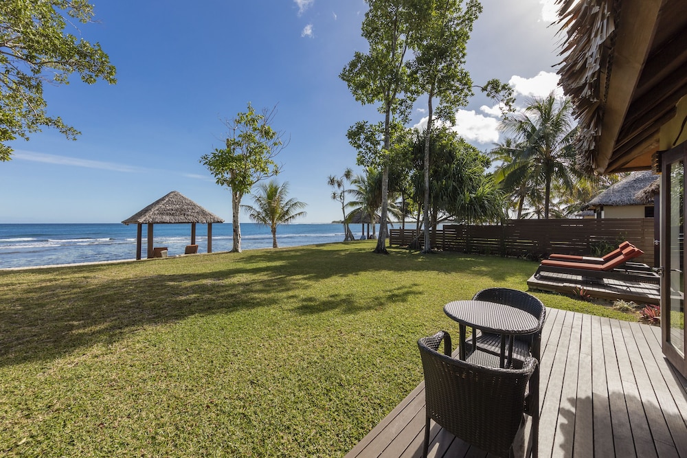 Two Bedroom Beachfront Villa photo 3