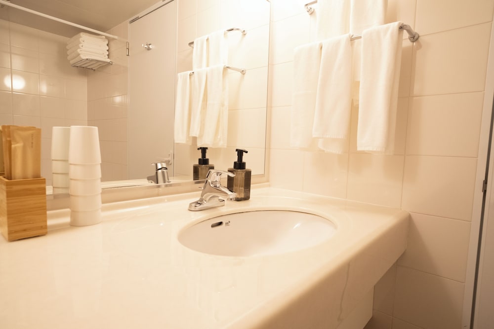Signature Suite (Non-smoking) - Photo 4