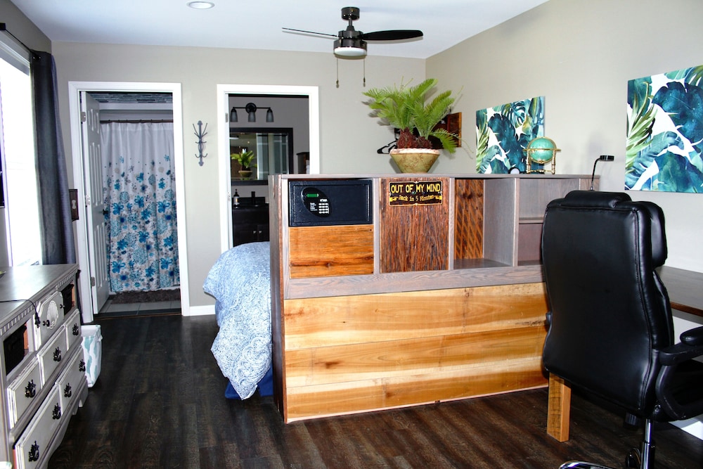Business Single Room