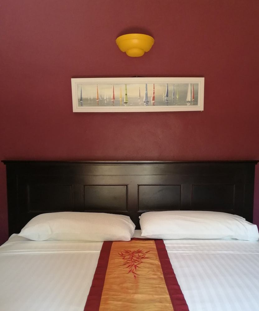 Comfort Room, 1 Bedroom, Beach View, Beachfront photo 1