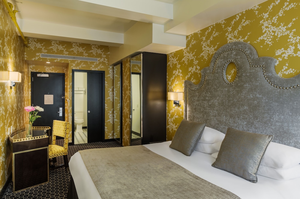 Premium Room photo 2