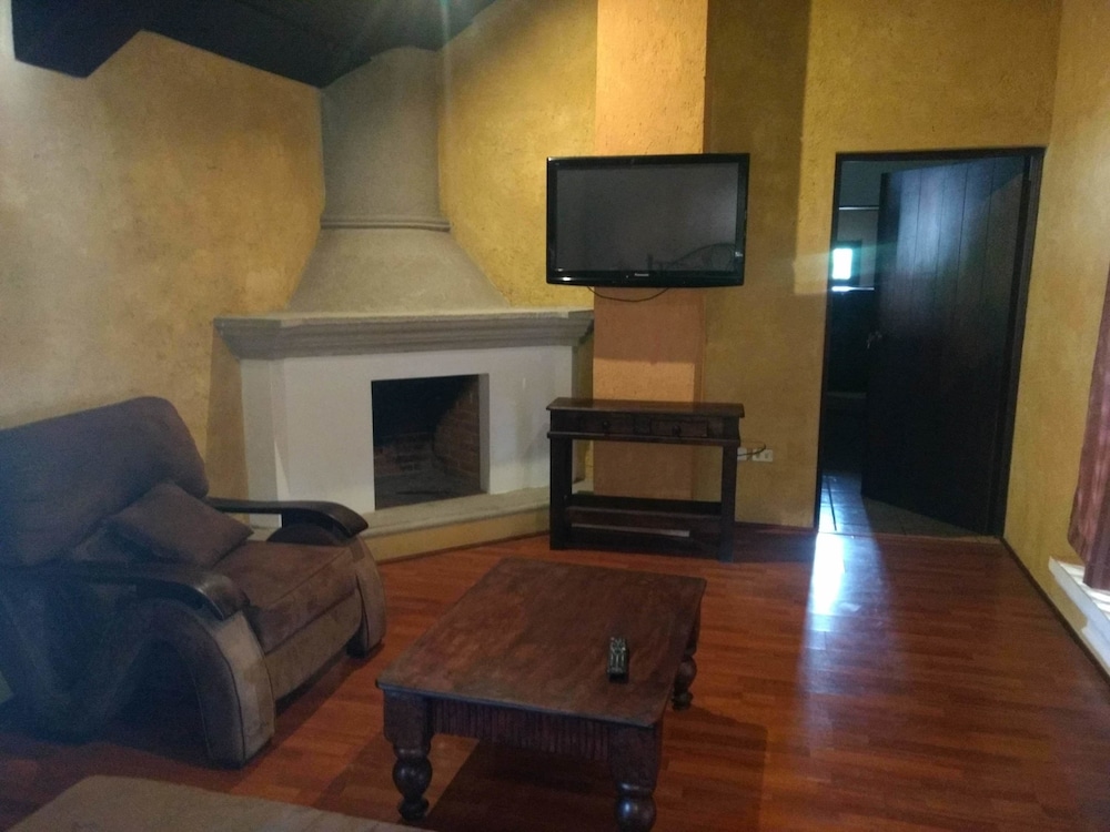Family Room, Fireplace photo 2
