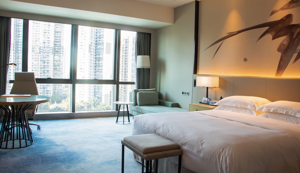 Room, 1 King Bed, Pool View
