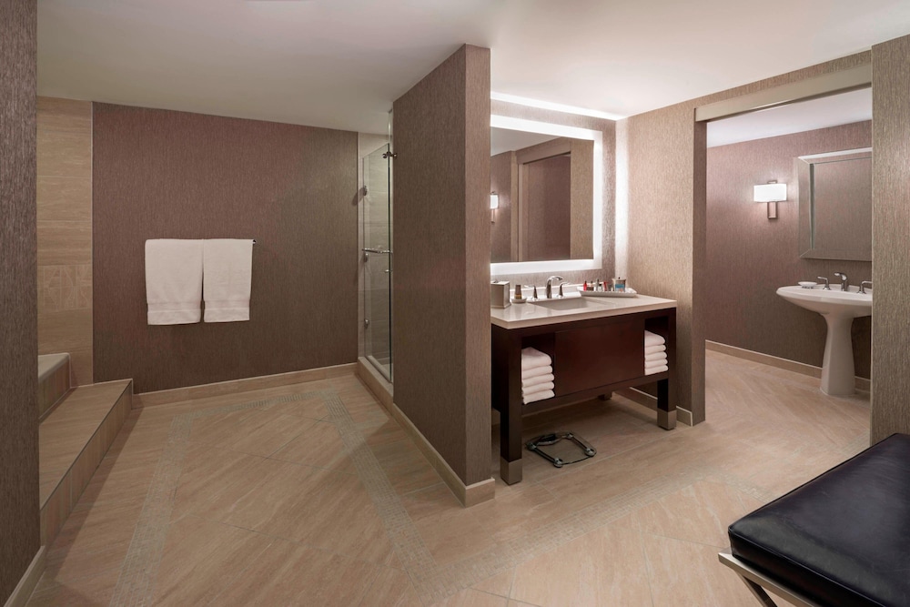Presidential Suite, 1 Bedroom, Balcony