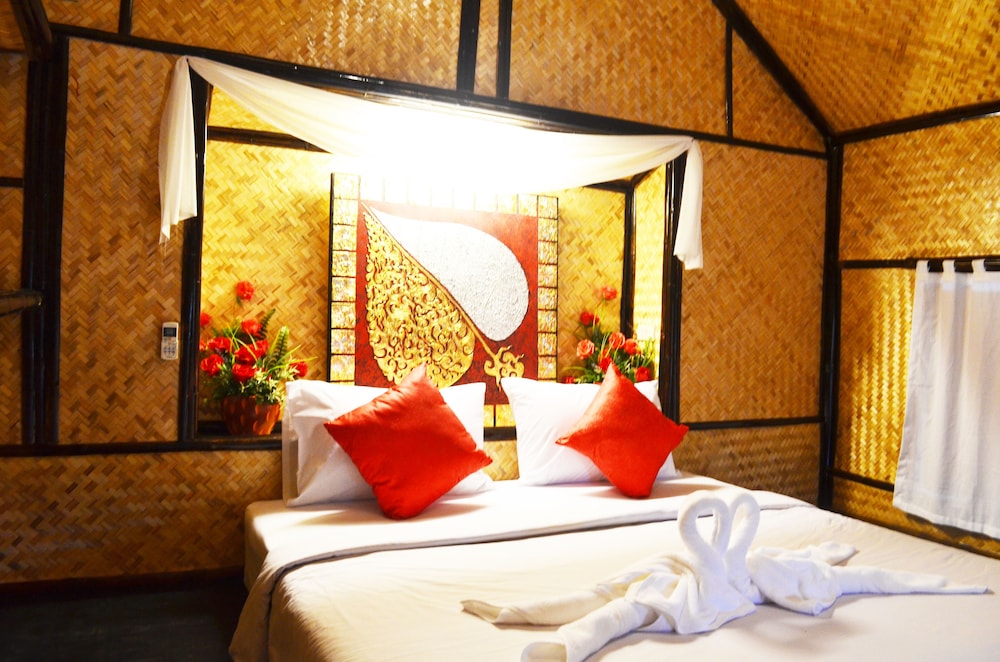 Deluxe Bungalow, 1 King Bed photo 2