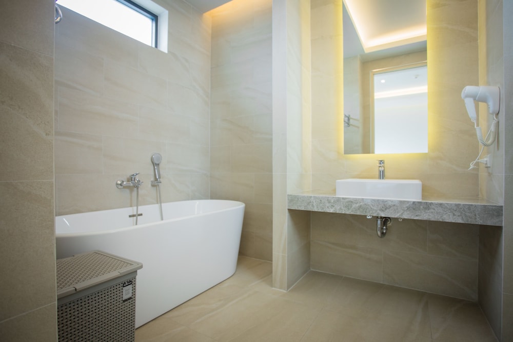 Four Bedrooms Private Pool Villa - Photo 8