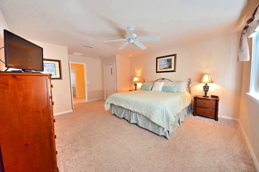 House, 5 Bedrooms photo 1