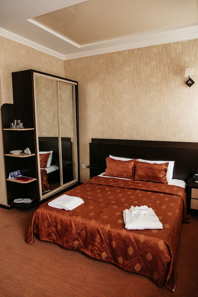 Standard Double Room photo 2