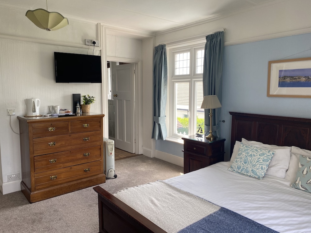 Double Room, Ensuite (St Ives Room)