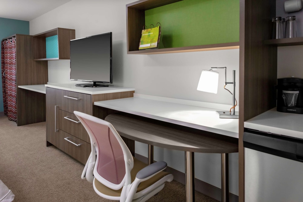 Suite, Multiple Beds, Non Smoking - Photo 1