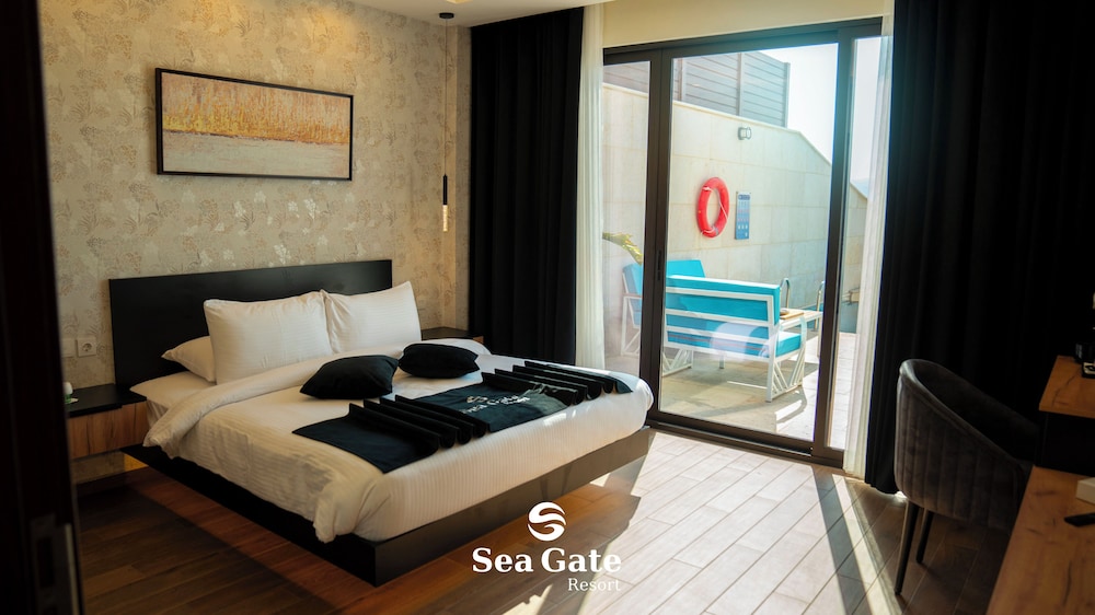 Luxury Apartment, 2 Bedrooms, Sea View
